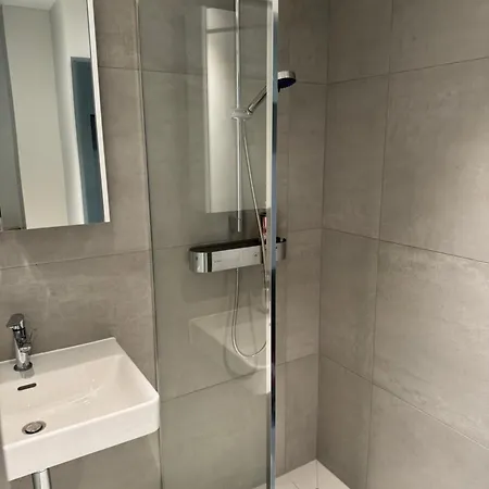 Rocca Tower Bedroom With Private Shower & Kitchen Апартаменты Таллин
